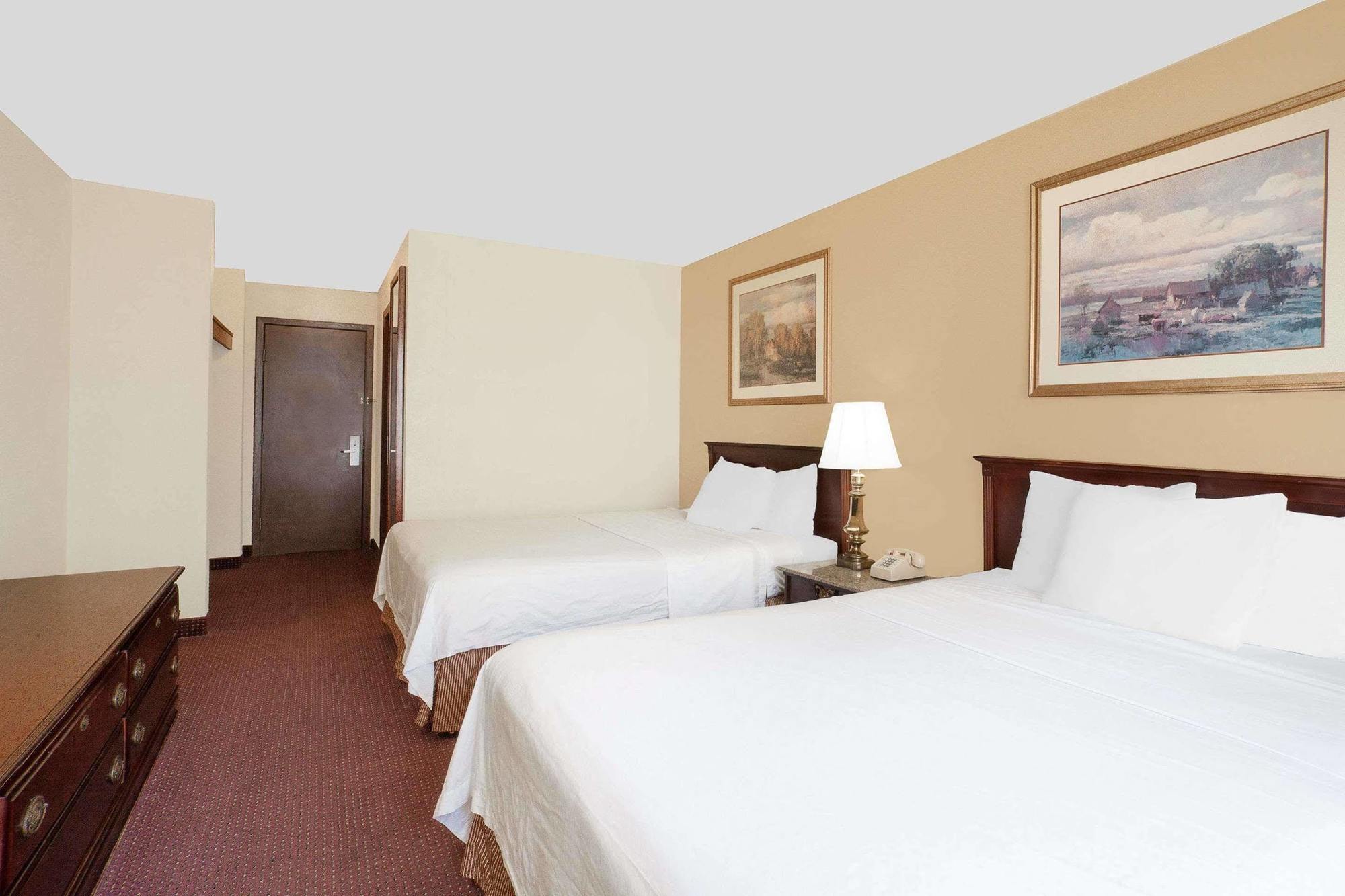 Отель Howard Johnson By Wyndham Atlantic City Эгг-Харбор-Тауншип Экстерьер фото